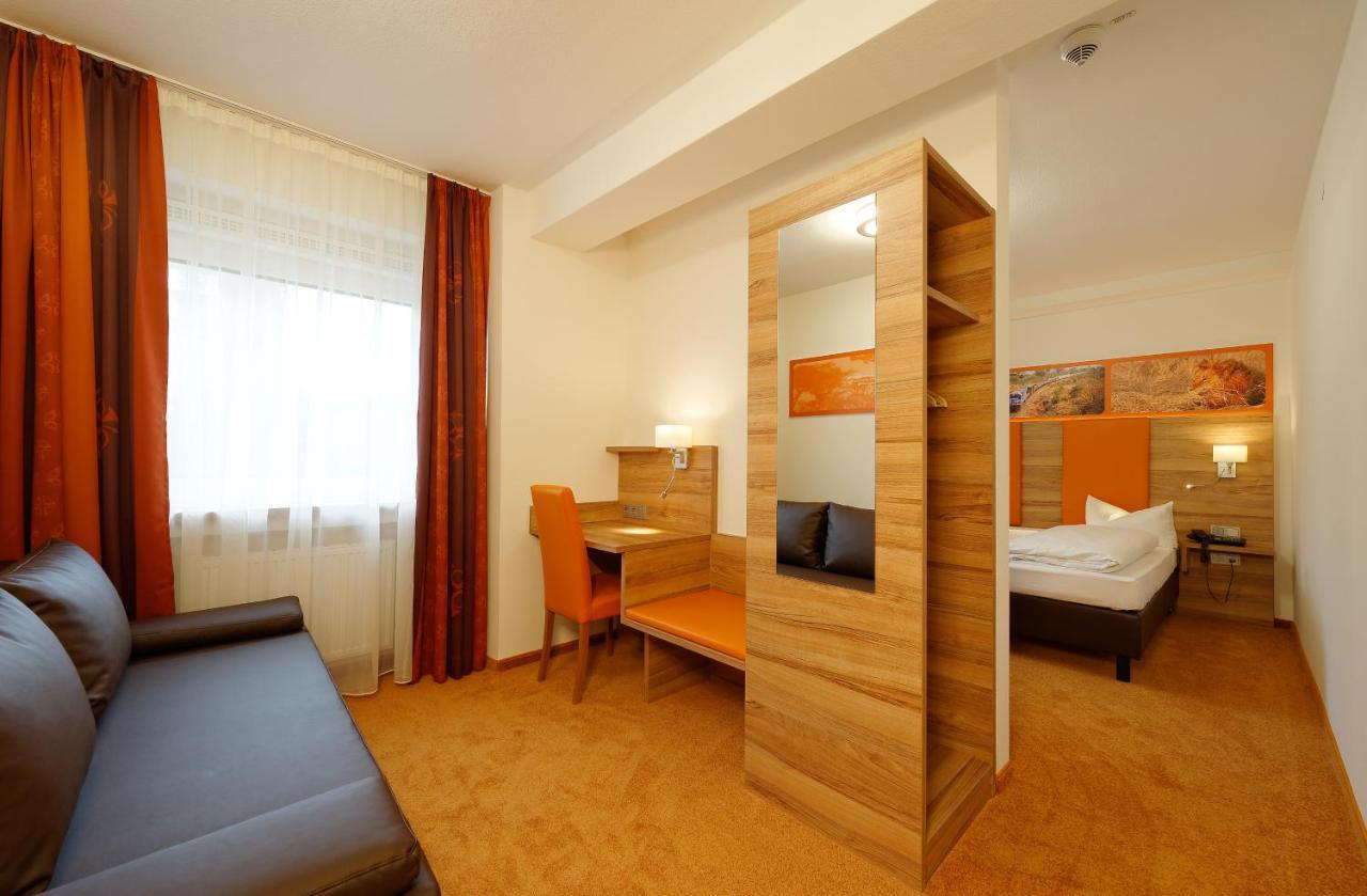 Hotel Zur Post Leipheim Luaran gambar